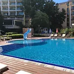 Menada Admiral Plaza Slantchev Briag