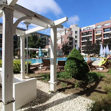 Menada Admiral Plaza * Sluneční pobřeží